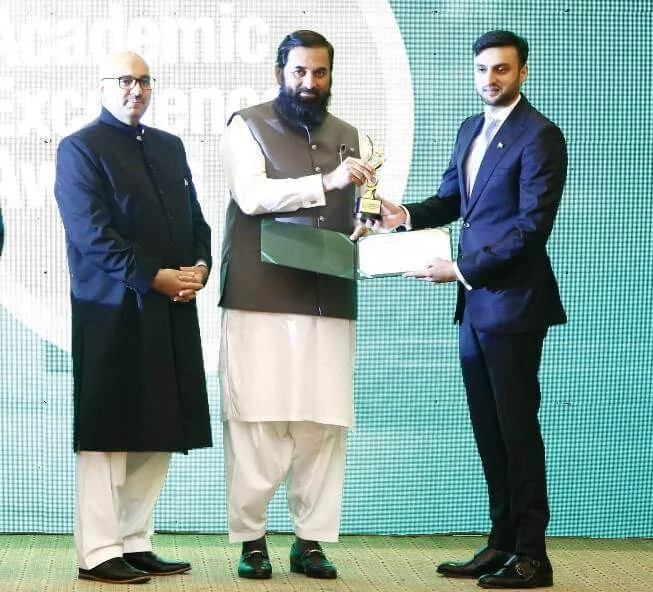 Ibrahim Hasan Murad Receives Academic Excellence Award 2022